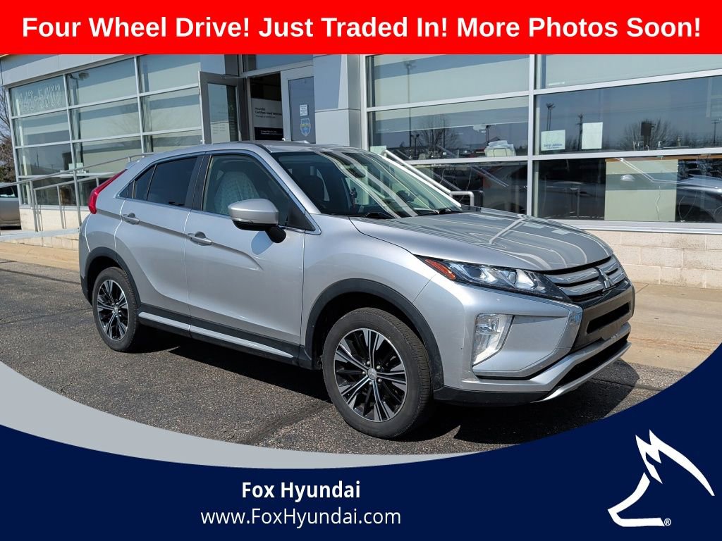 Used 2018 Mitsubishi Eclipse Cross SE image 2