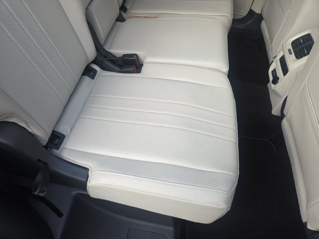 Used 2023 Volkswagen Tiguan SE FWD image 31