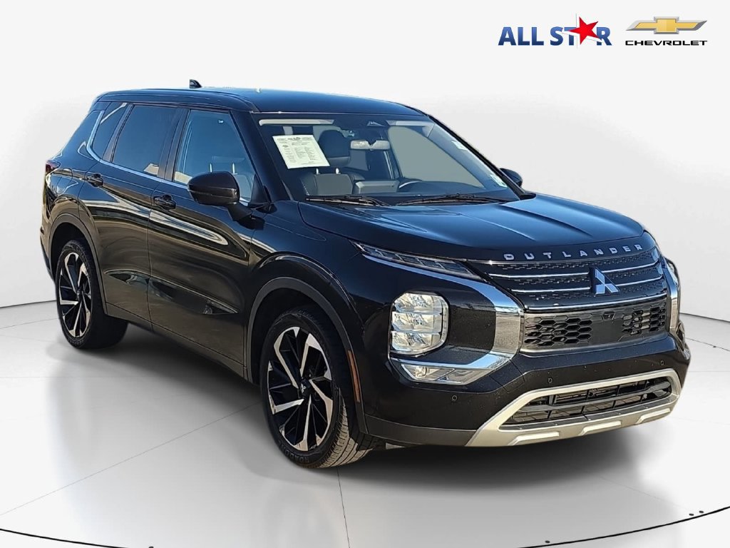 Used 2023 Mitsubishi Outlander SE
