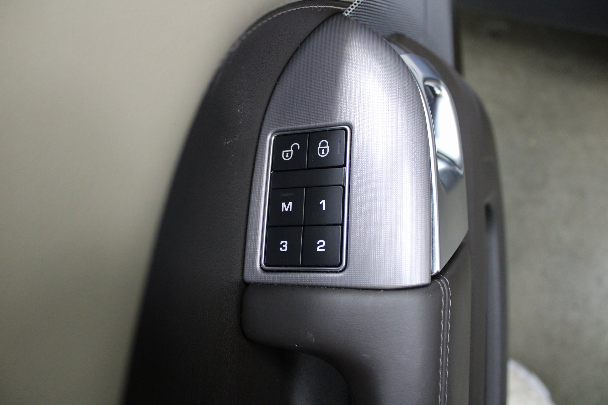 Used 2019 Land Rover Range Rover Sport HSE image 12