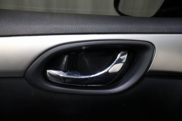 Used 2019 Nissan Sentra S image 4