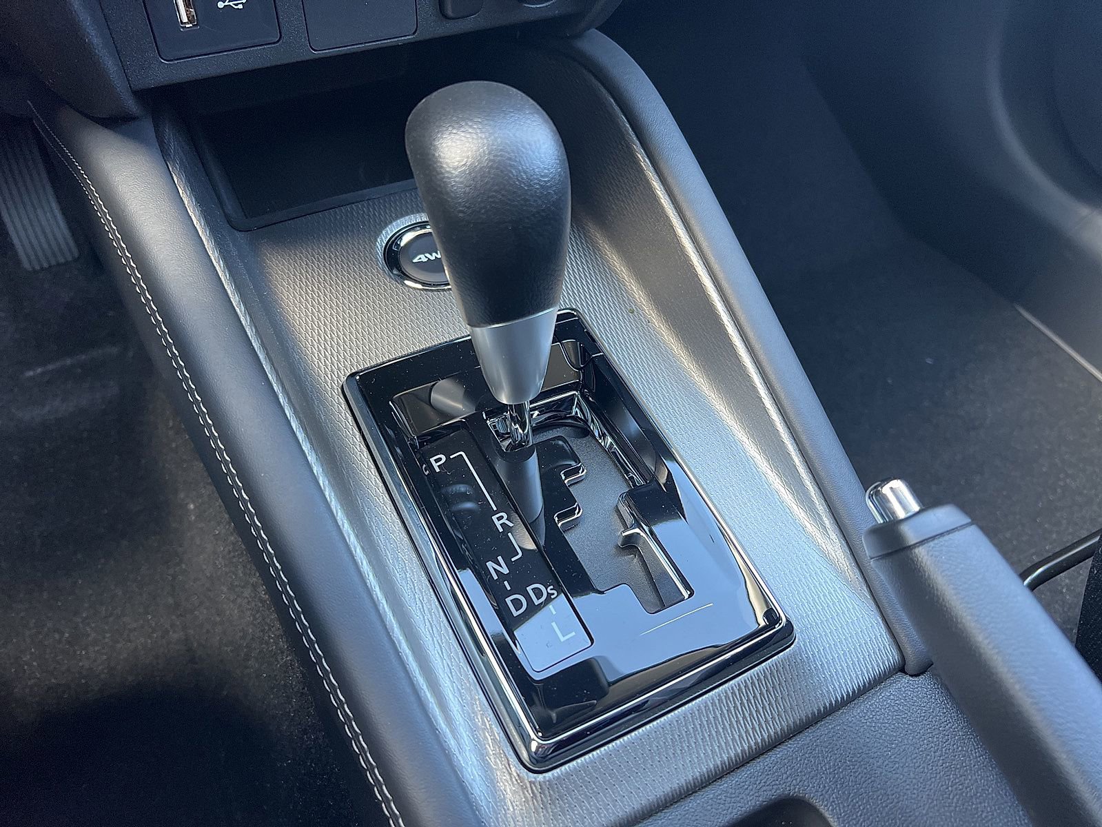 New 2025 Mitsubishi Outlander Sport ES image 15