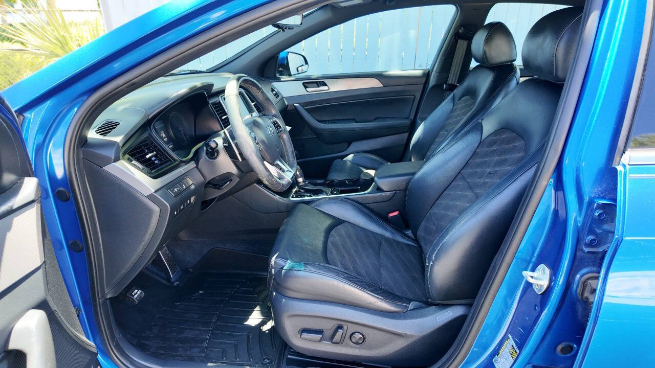 Used 2018 Hyundai Sonata Sport w/ Cargo Package FWD image 9