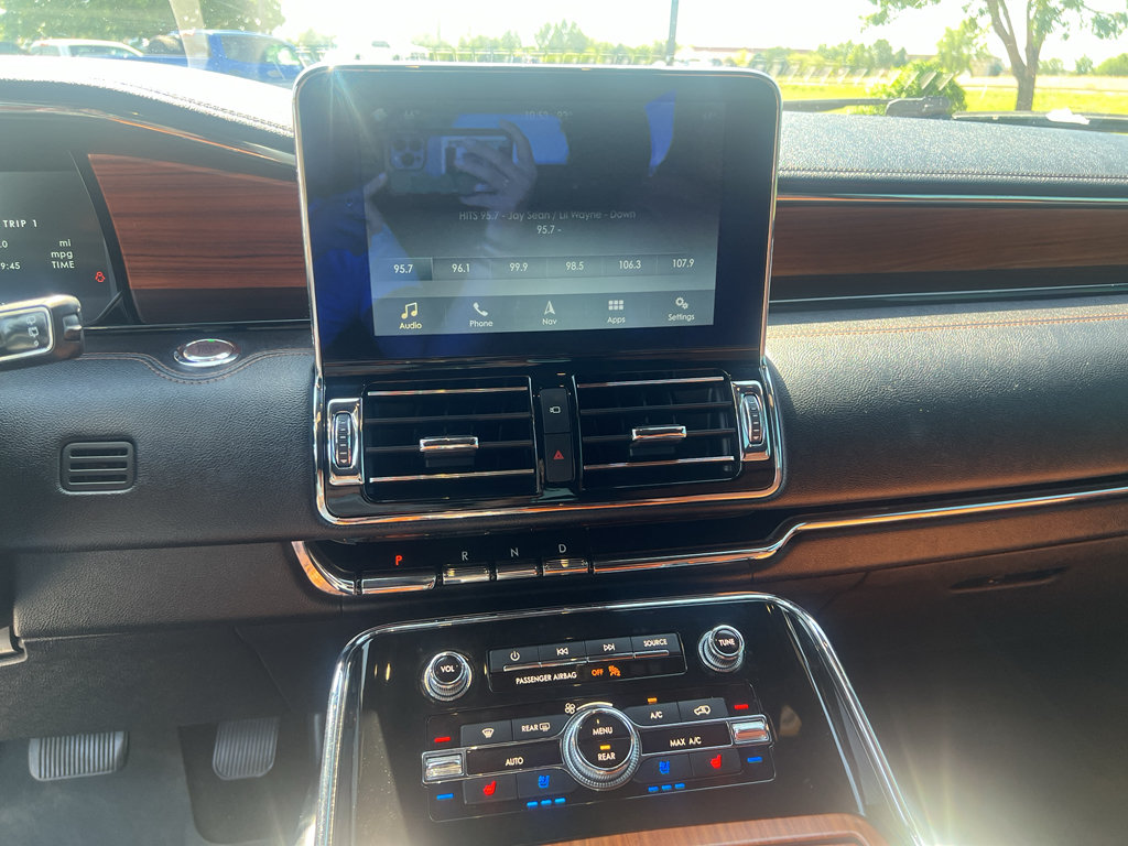 Used 2019 Lincoln Navigator Reserve w/ Cargo Package AWD/4WD image 34
