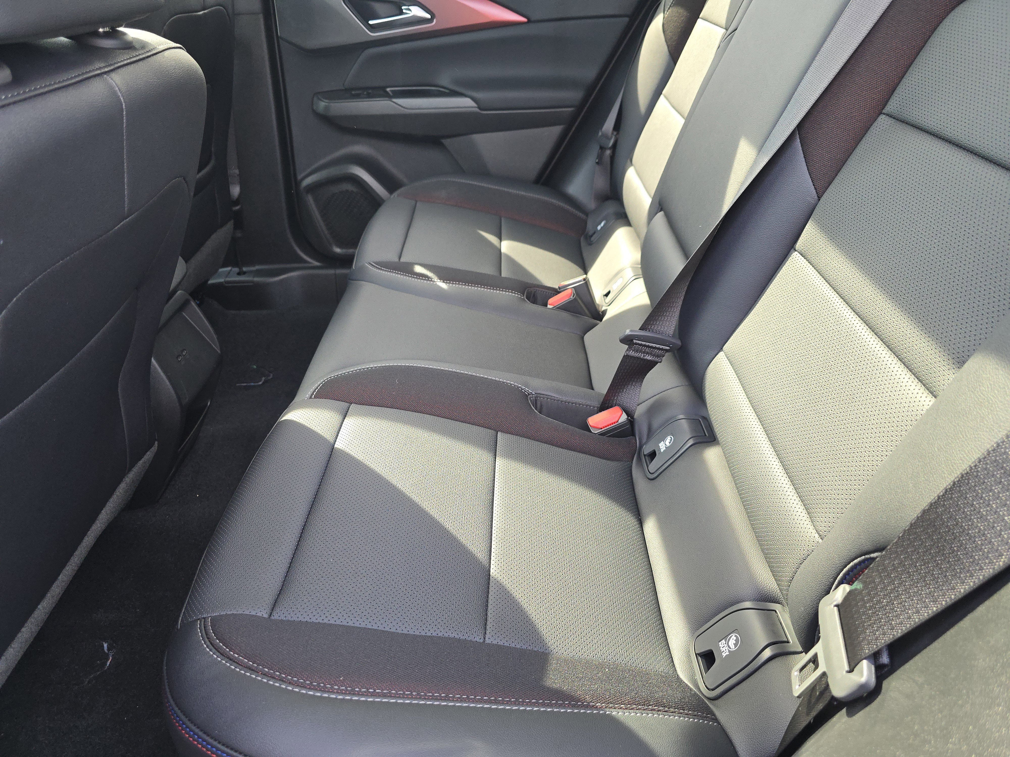 New 2026 Chevrolet Equinox EV RS image 21