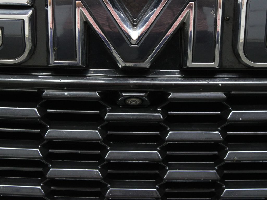 Used 2023 GMC Yukon Denali Ultimate AWD/4WD image 57