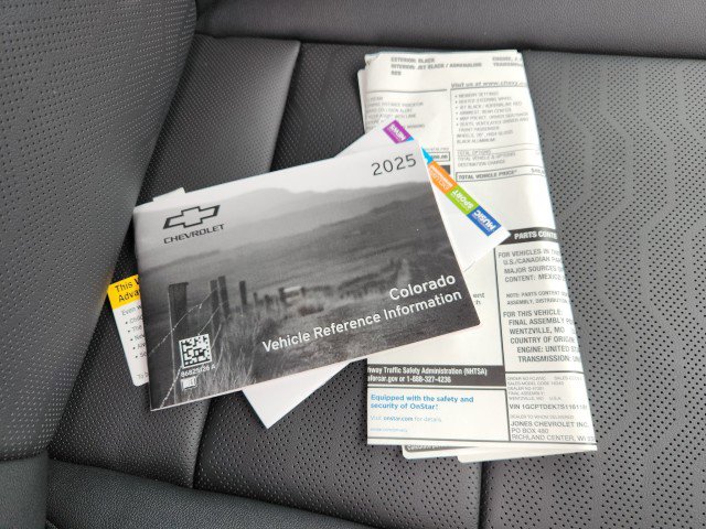 Used 2025 Chevrolet Colorado Z71 w/ Technology Package image 15