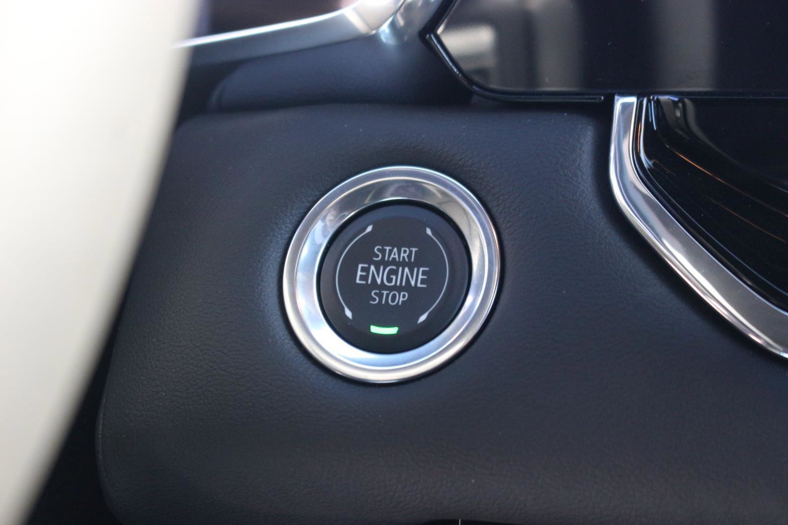 Used 2025 GMC Canyon Elevation w/ Convenience Package image 29