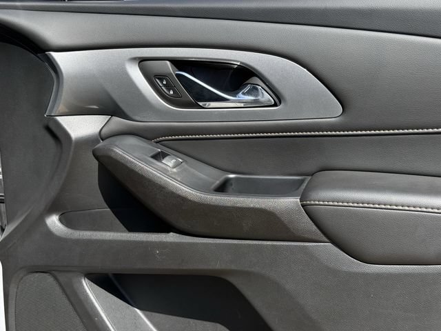 Certified 2021 Chevrolet Traverse RS FWD image 30