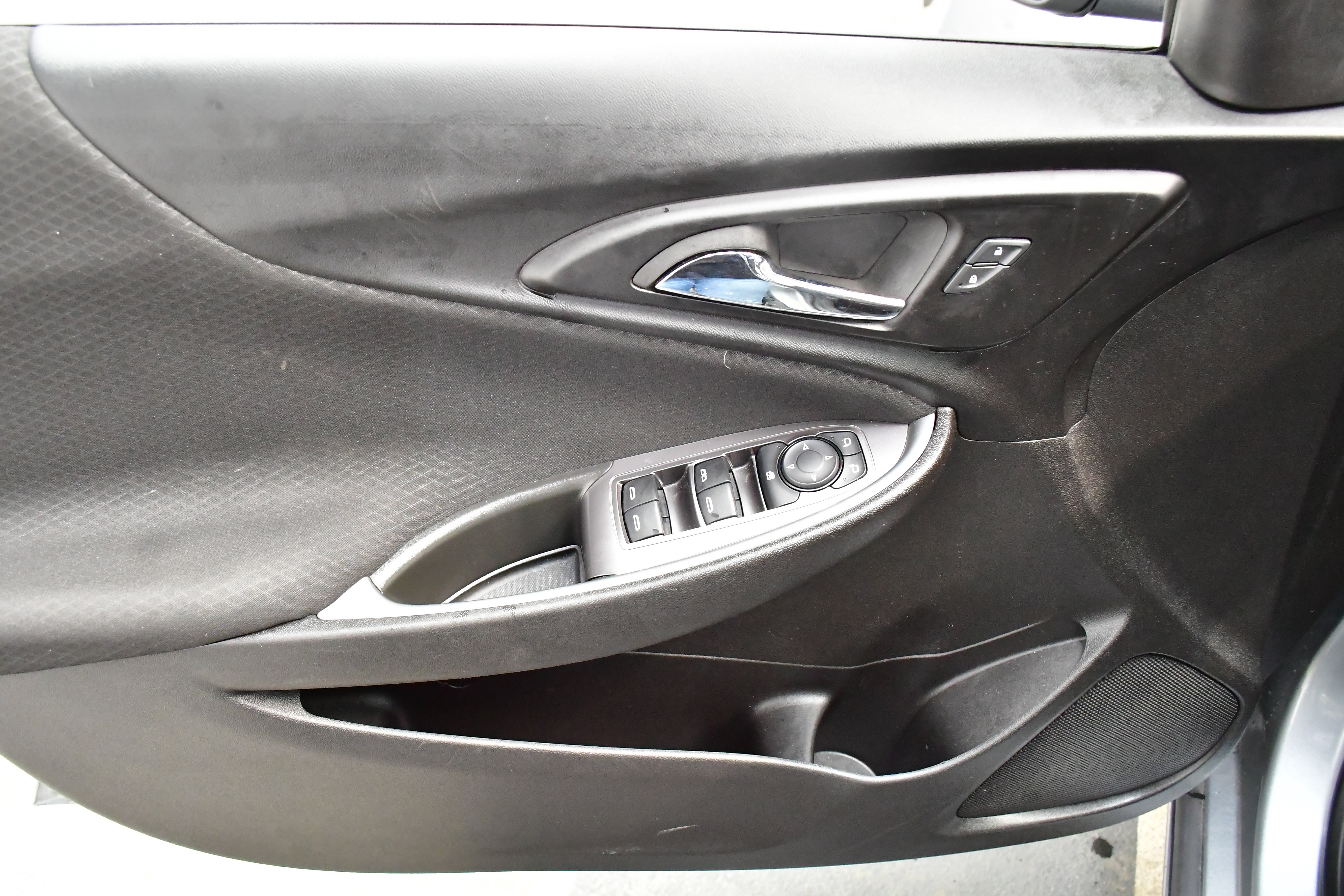 Used 2024 Chevrolet Malibu LT image 18