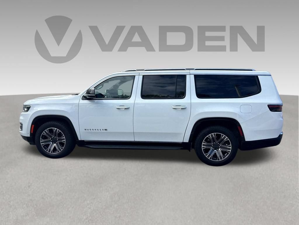 Used 2023 Jeep Wagoneer L Series II AWD/4WD image 29