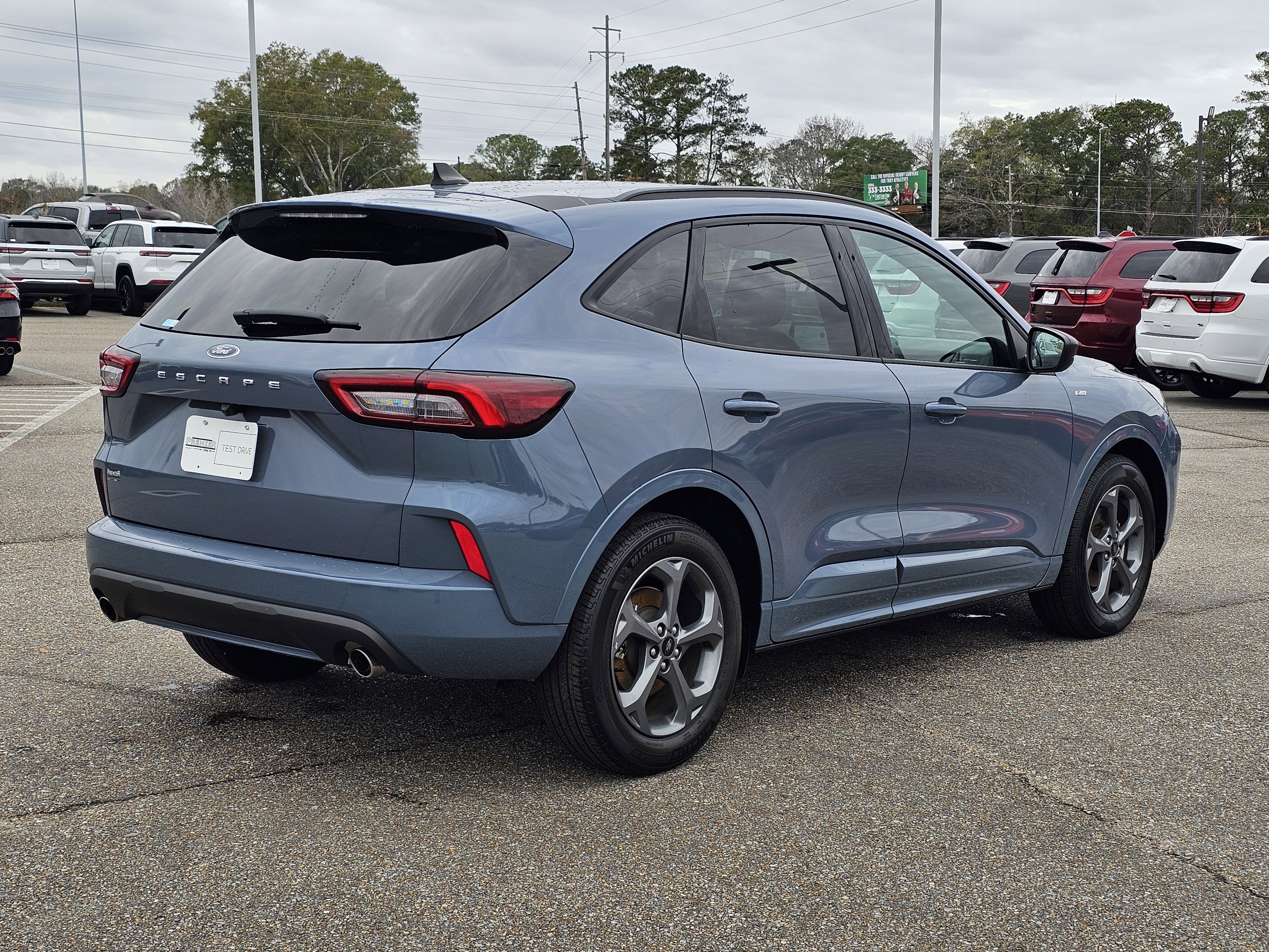 Used 2024 Ford Escape ST-Line image 8