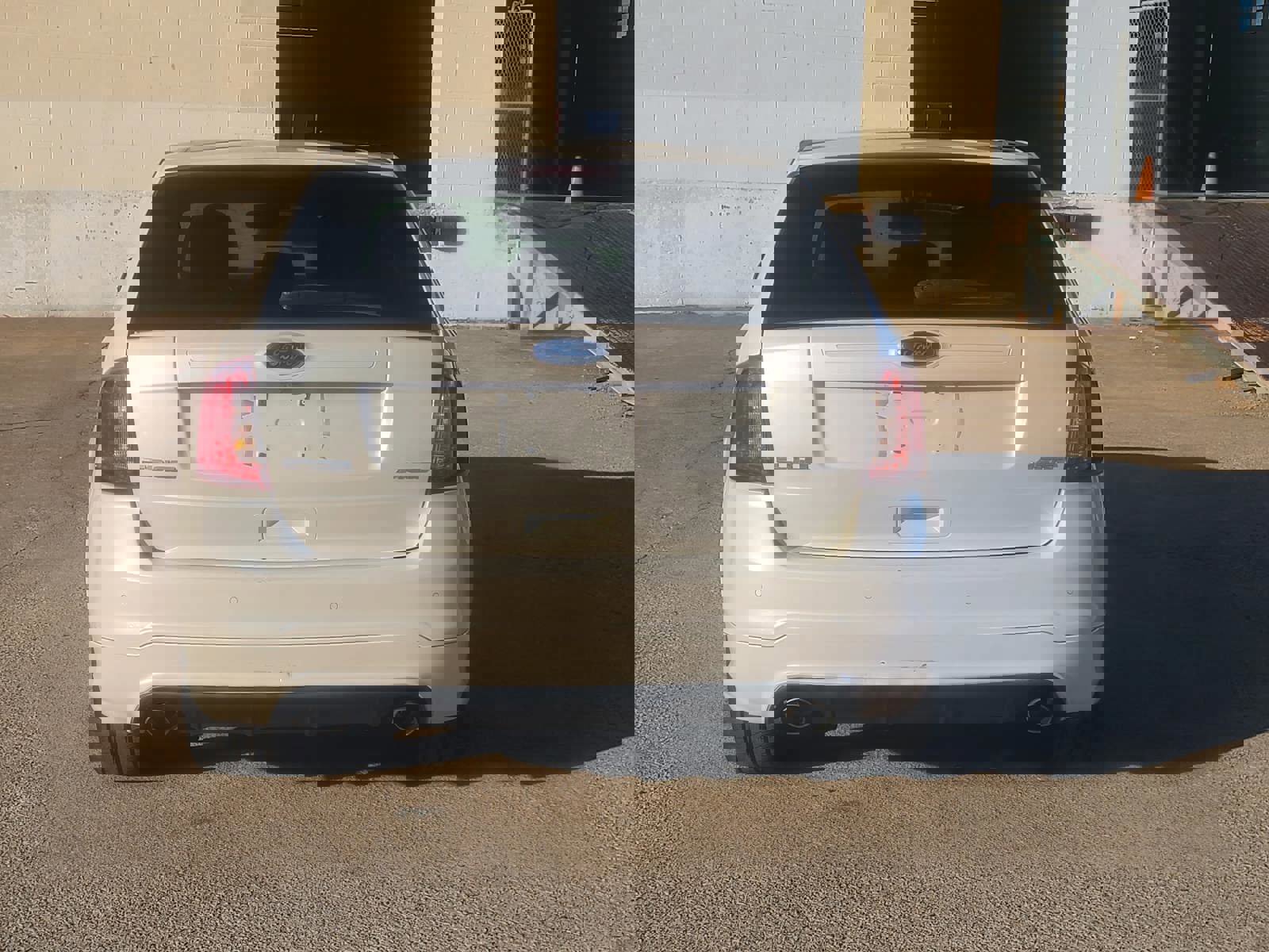 Used 2014 Ford Edge Sport w/ Driver Entry Package FWD image 5