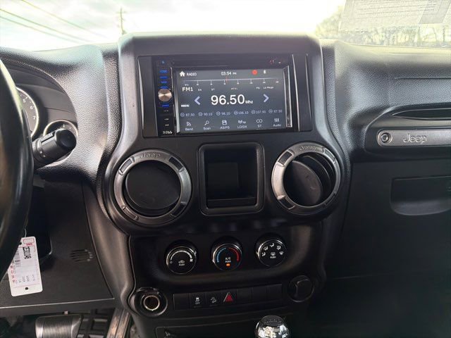 Used 2014 Jeep Wrangler Freedom Edition w/ Connectivity Group AWD/4WD image 24