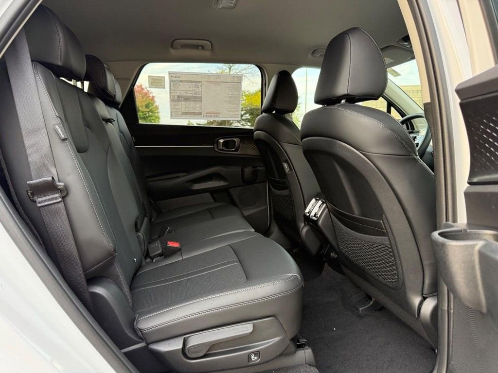New 2026 Kia Sorento S AWD/4WD image 7