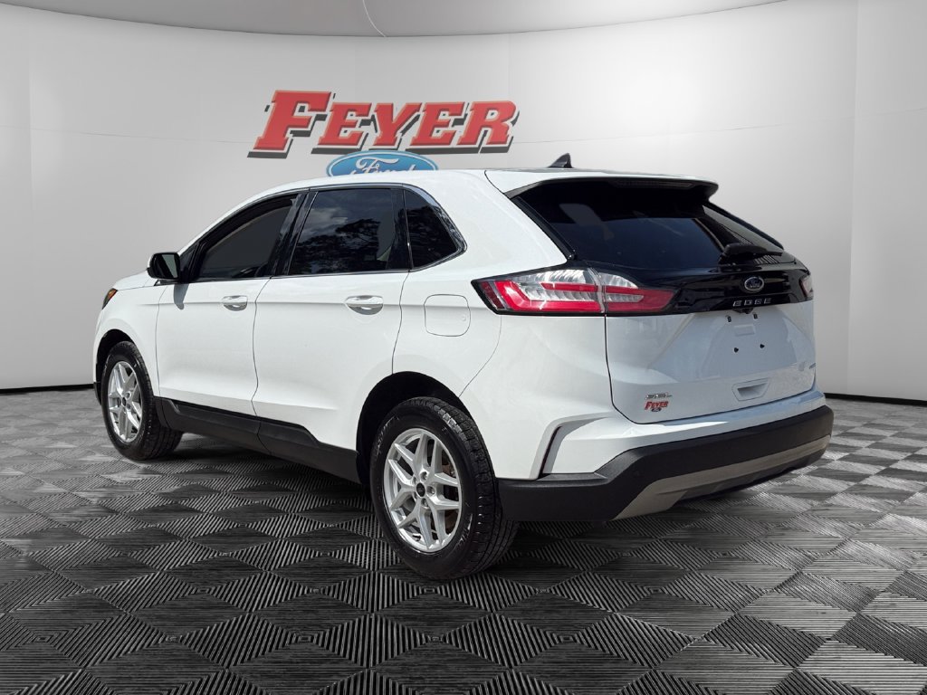 Certified 2023 Ford Edge SEL w/ Convenience Package AWD/4WD image 3