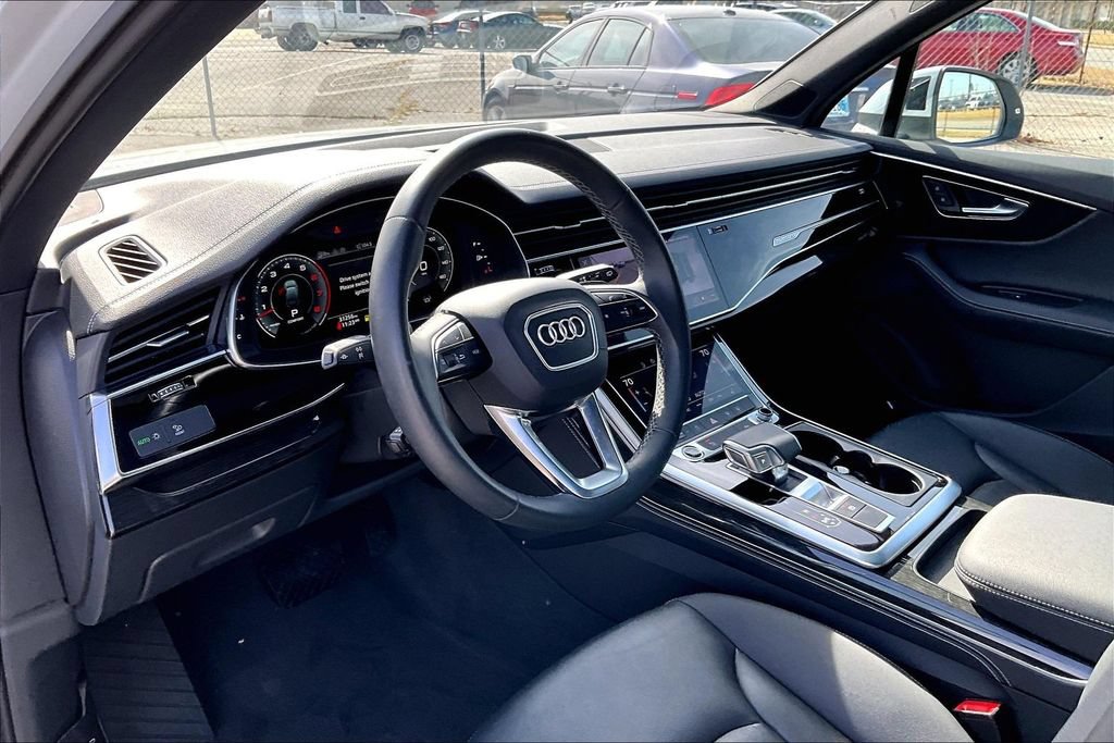 Used 2025 Audi Q7 3.0T Premium Plus AWD/4WD image 15