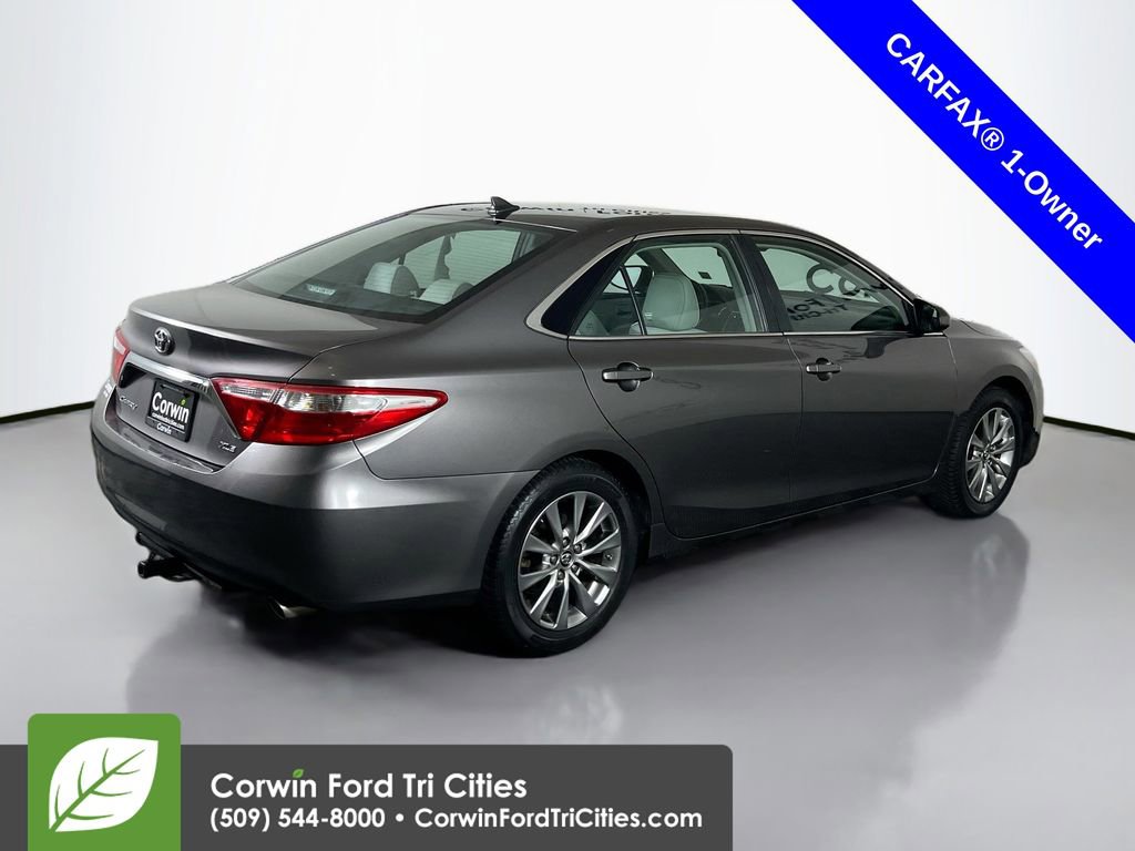 Used 2015 Toyota Camry XLE w/ Advanced Technology Package image 16