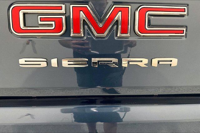 Used 2024 GMC Sierra 1500 Pro w/ Graphite Edition AWD/4WD image 33