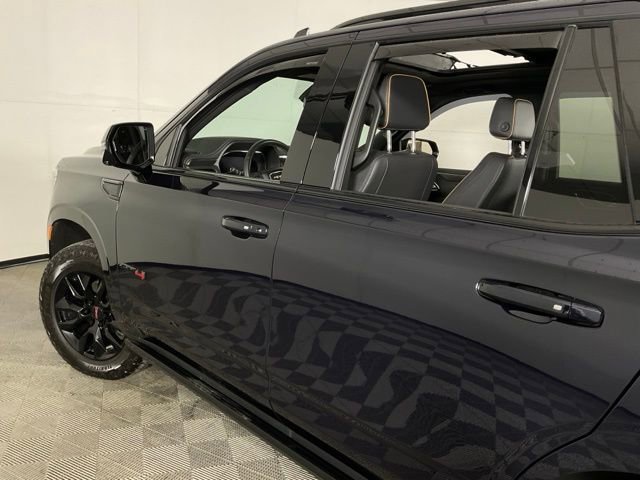 Used 2024 GMC Yukon AT4 w/ AT4 Premium Package image 44