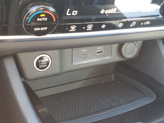 Used 2022 Nissan Rogue SV FWD image 28