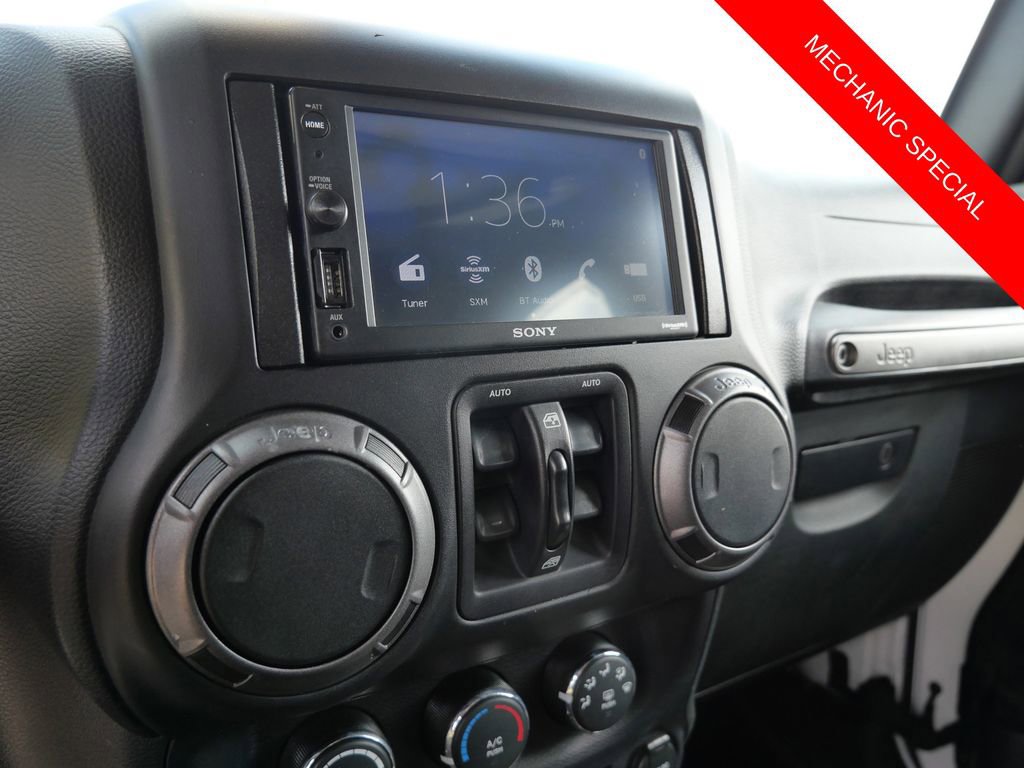 Used 2015 Jeep Wrangler Unlimited Sport AWD/4WD image 19