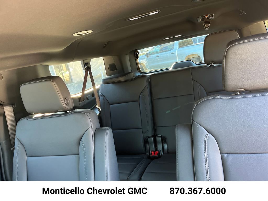 New 2026 Chevrolet Suburban LT w/ Comfort Package AWD/4WD image 25