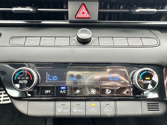 New 2025 Hyundai Elantra SEL image 20