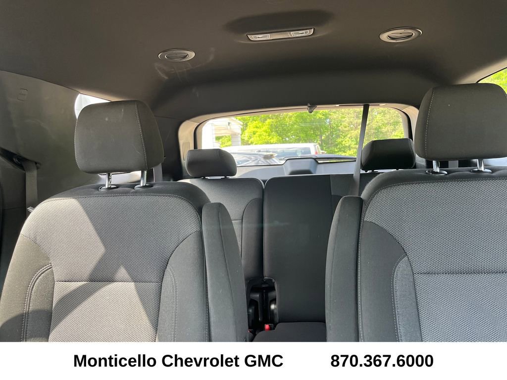 Used 2023 Chevrolet Traverse LT FWD image 27