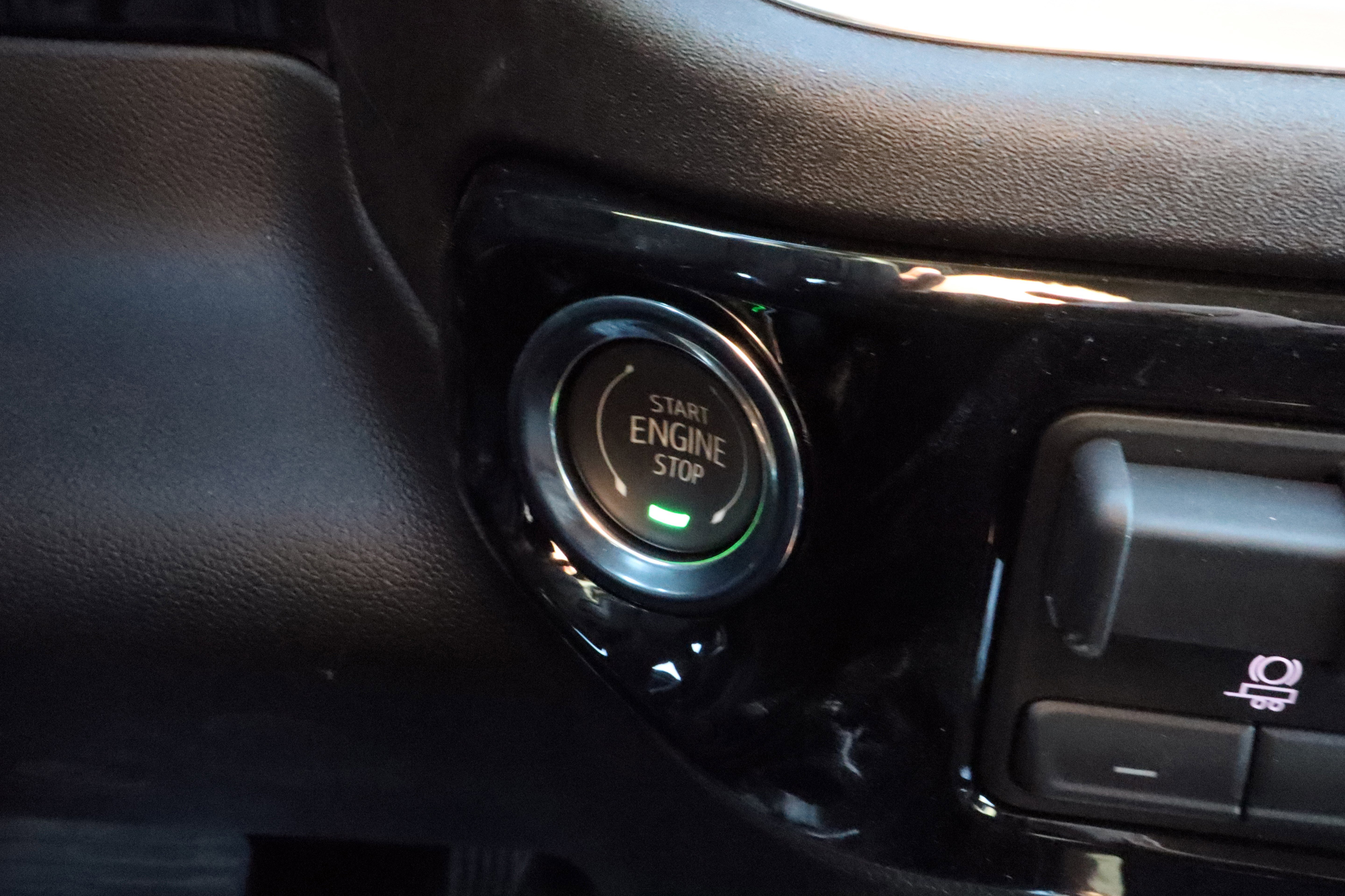 New 2026 GMC Sierra 2500 SLT w/ SLT Convenience Package image 21