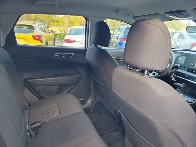 Used 2025 Kia Sportage LX image 30