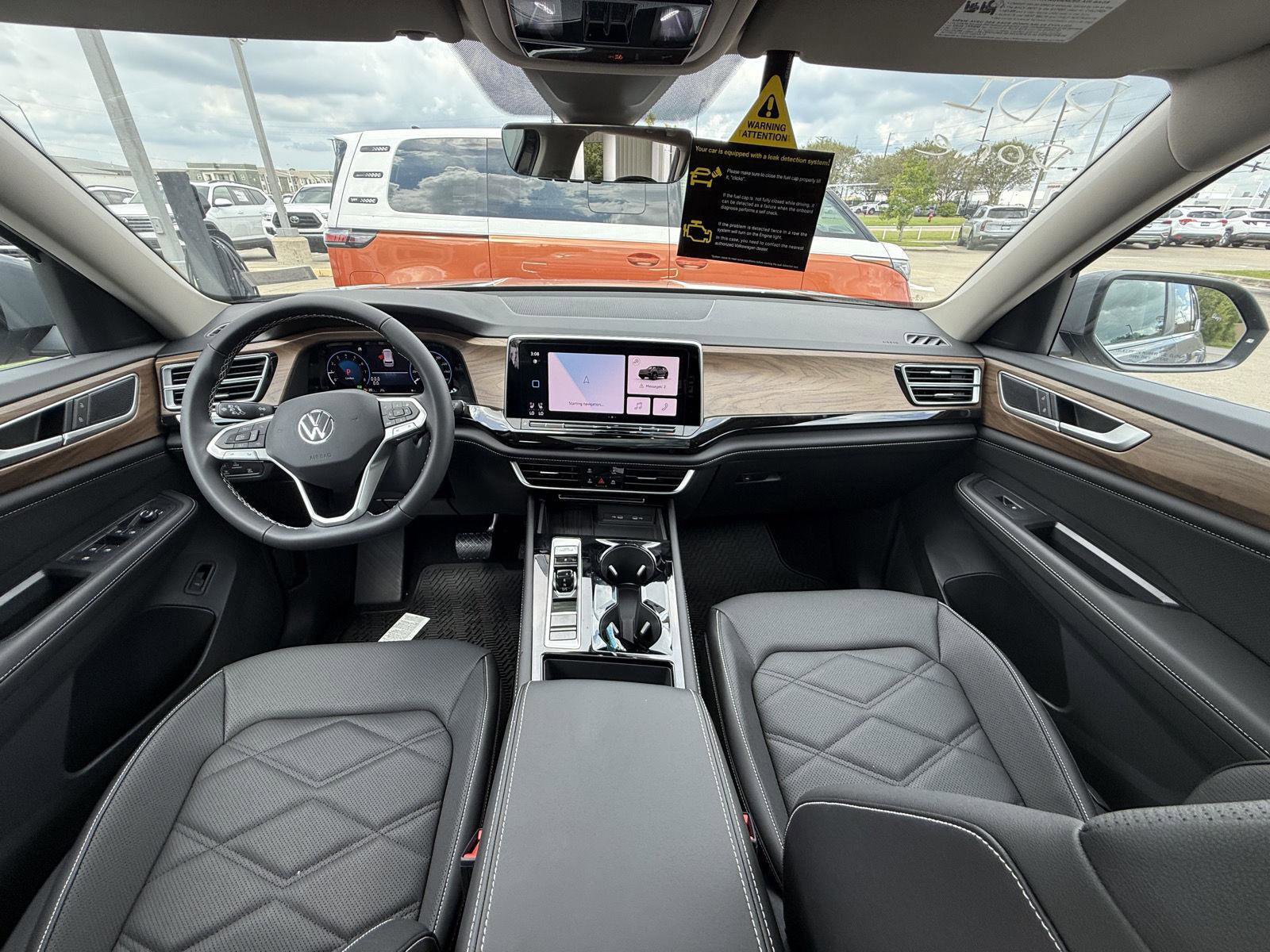 New 2026 Volkswagen Atlas SE image 12