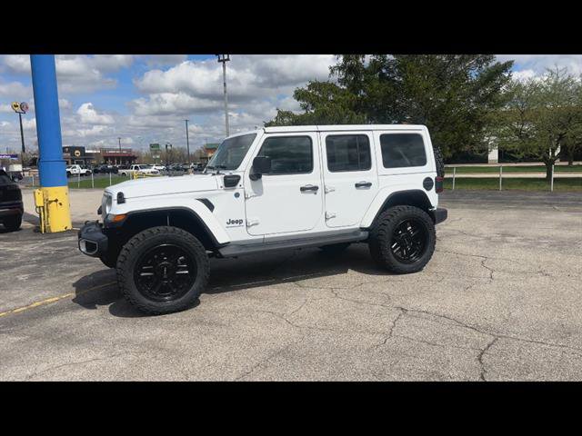 Used 2025 Jeep Wrangler Sahara w/ Safety Group image 28