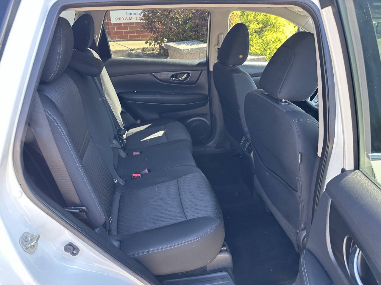 Used 2019 Nissan Rogue SV FWD image 24
