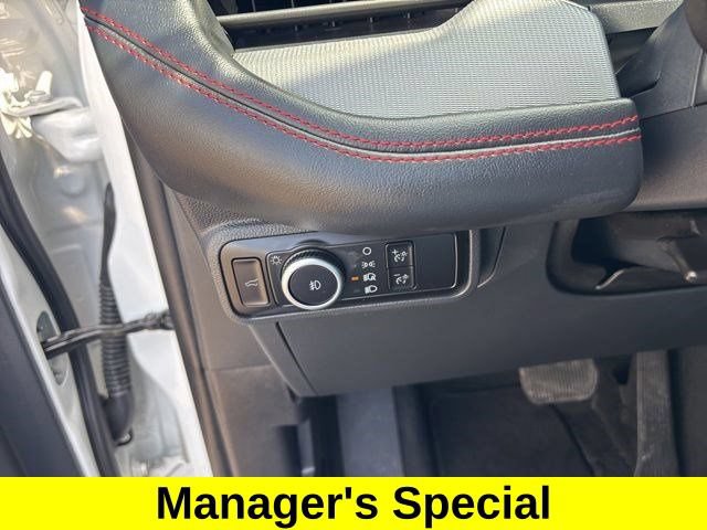 Used 2025 Ford Explorer ST-Line w/ ST-Line Street Pack AWD/4WD image 19