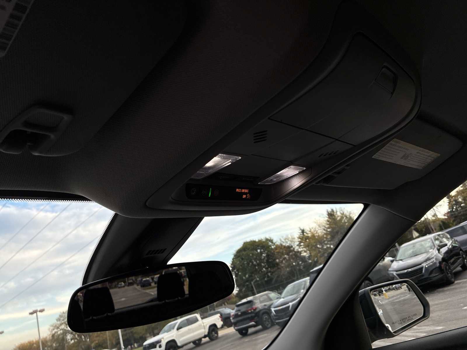 Certified 2023 GMC Acadia SLE w/ Driver Convenience Package image 34