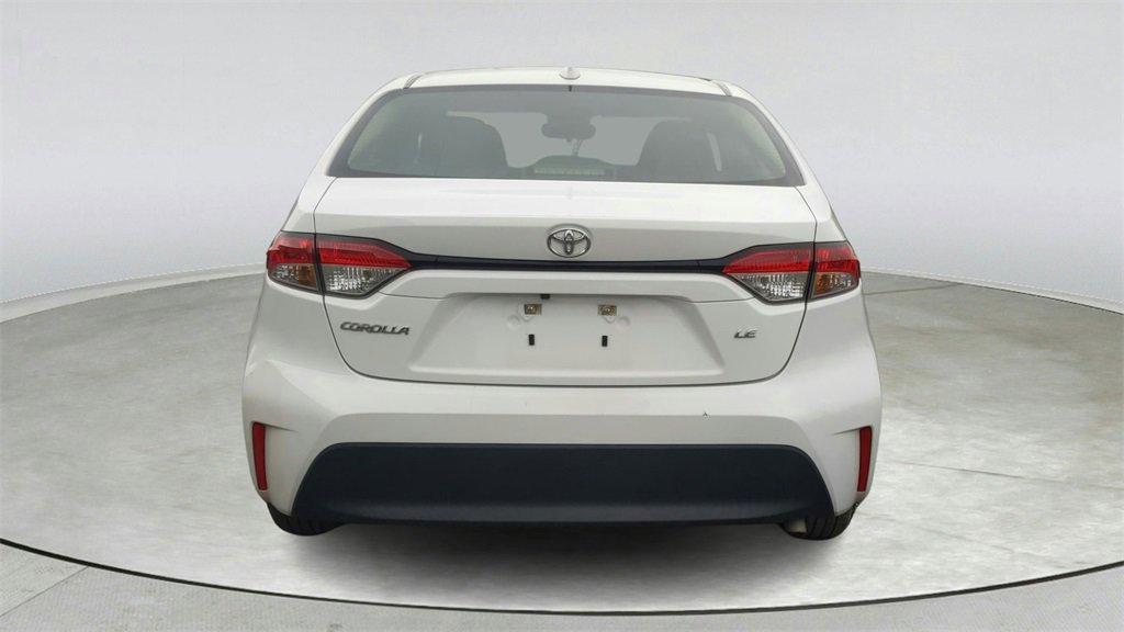 Used 2024 Toyota Corolla LE image 6