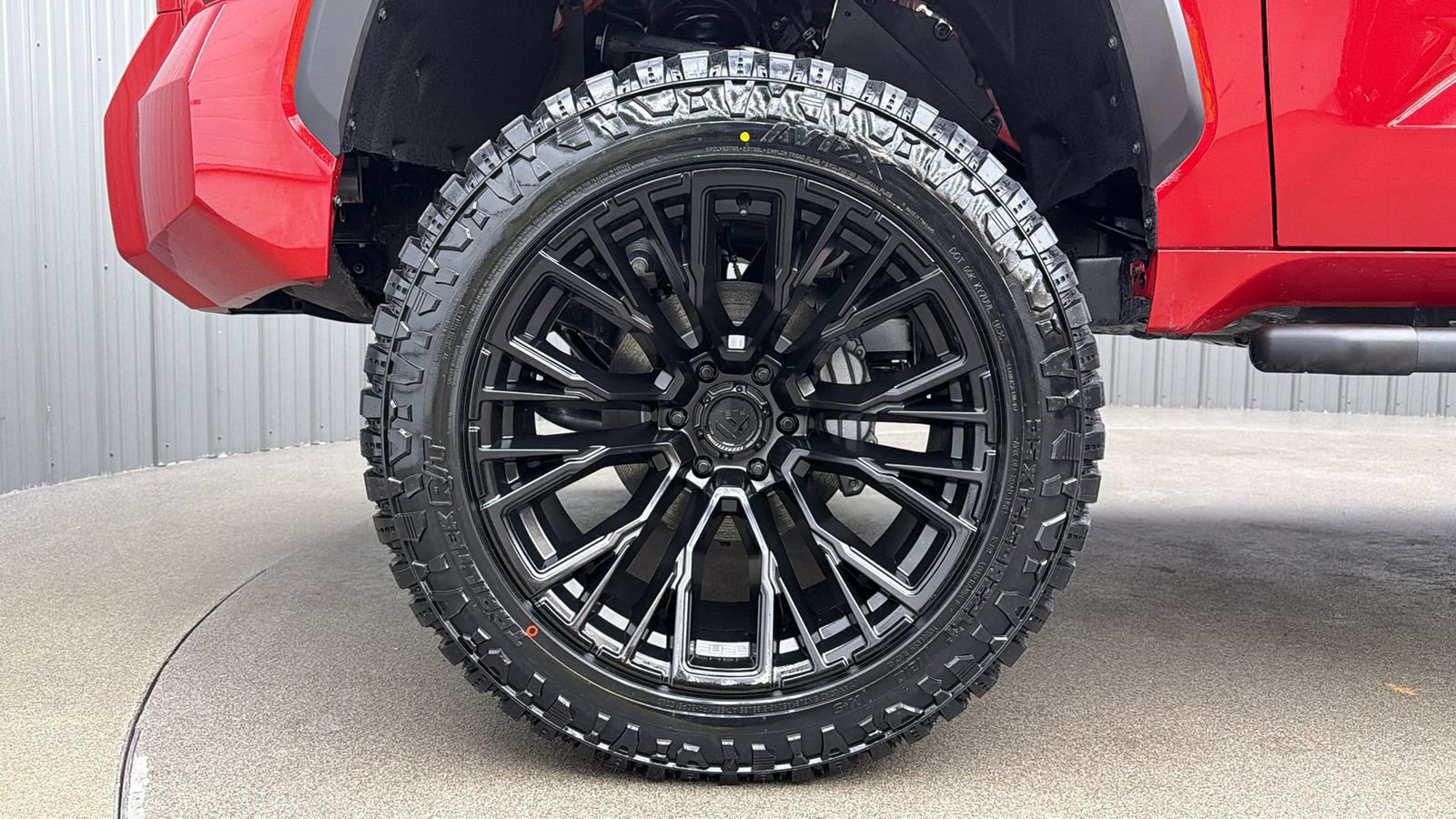 Used 2025 Toyota Tundra SR5 w/ SR5 Convenience Package image 9