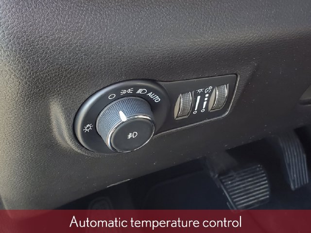 Used 2023 Jeep Compass Limited AWD/4WD image 8