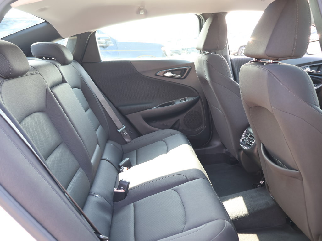 Used 2024 Chevrolet Malibu LT FWD image 12