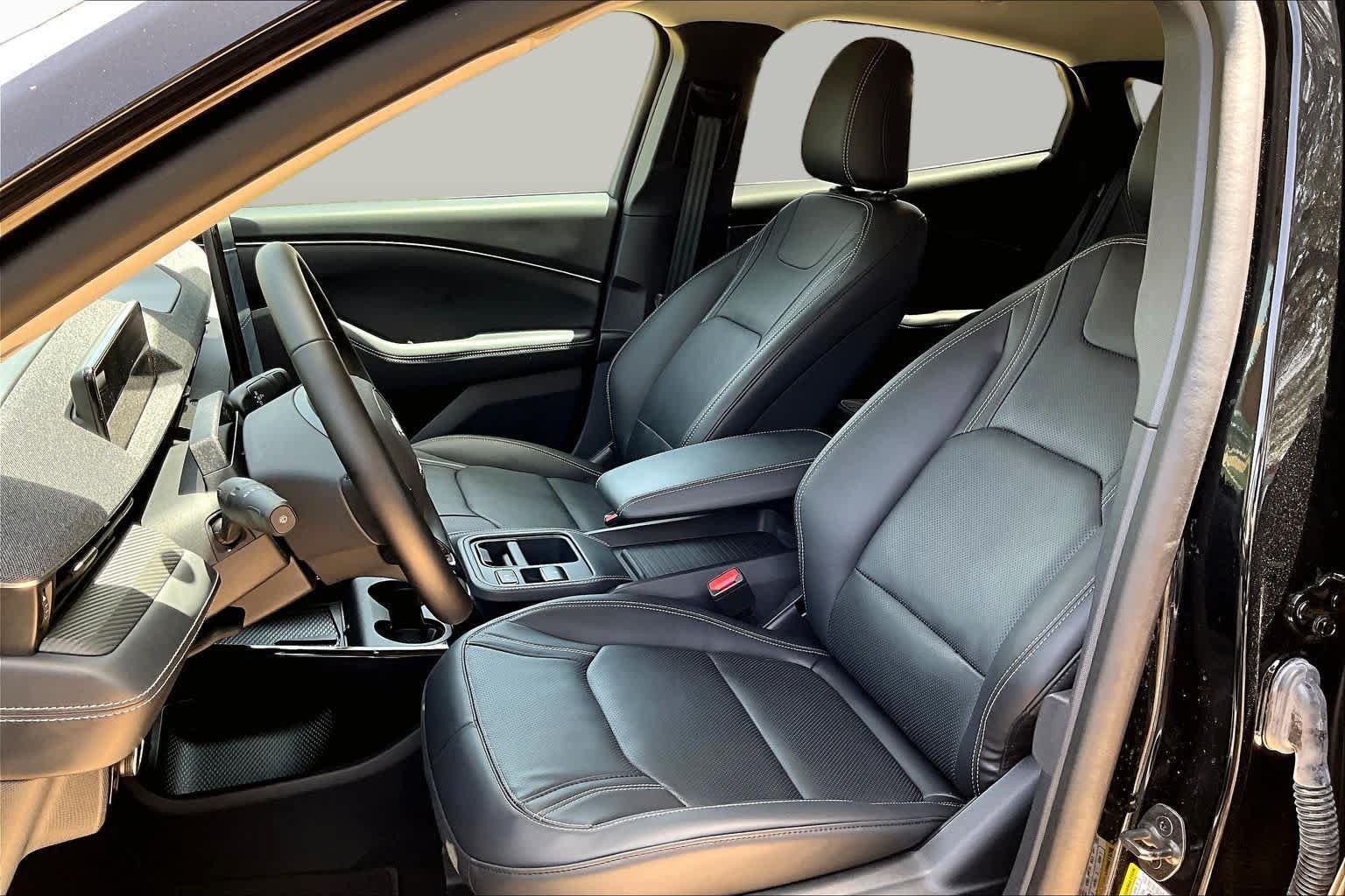 Used 2025 Ford Mustang Mach-E Premium RWD image 7