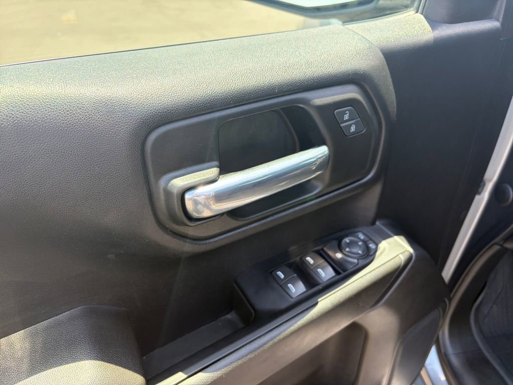 Used 2022 Chevrolet Silverado 1500 Custom RWD image 11