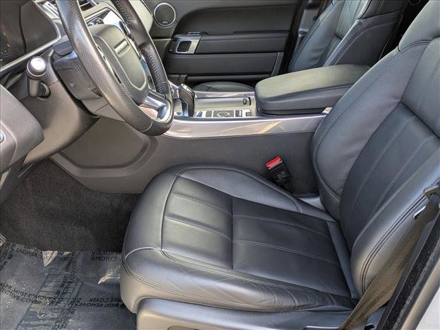 Used 2020 Land Rover Range Rover Sport SE image 17