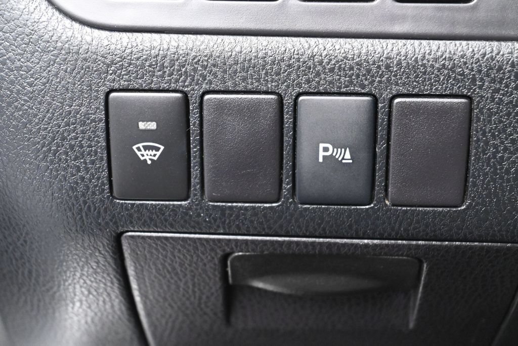Used 2017 Toyota Highlander Limited w/ Protection Package #3 AWD/4WD image 16