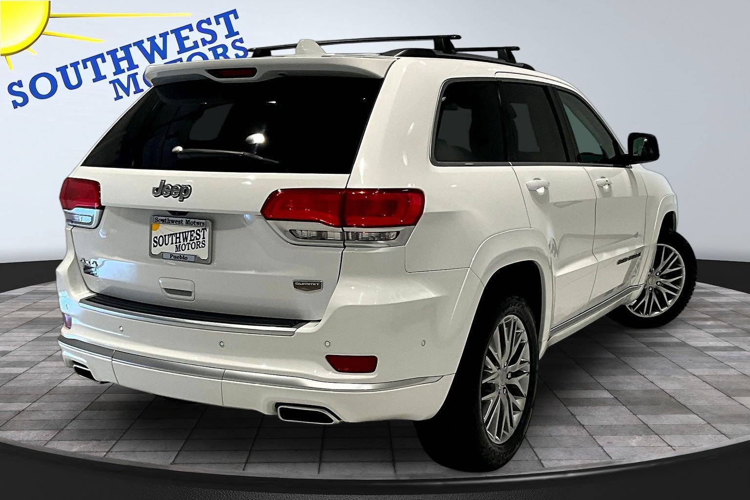 Used 2018 Jeep Grand Cherokee Summit w/ Platinum Series Group AWD/4WD image 7