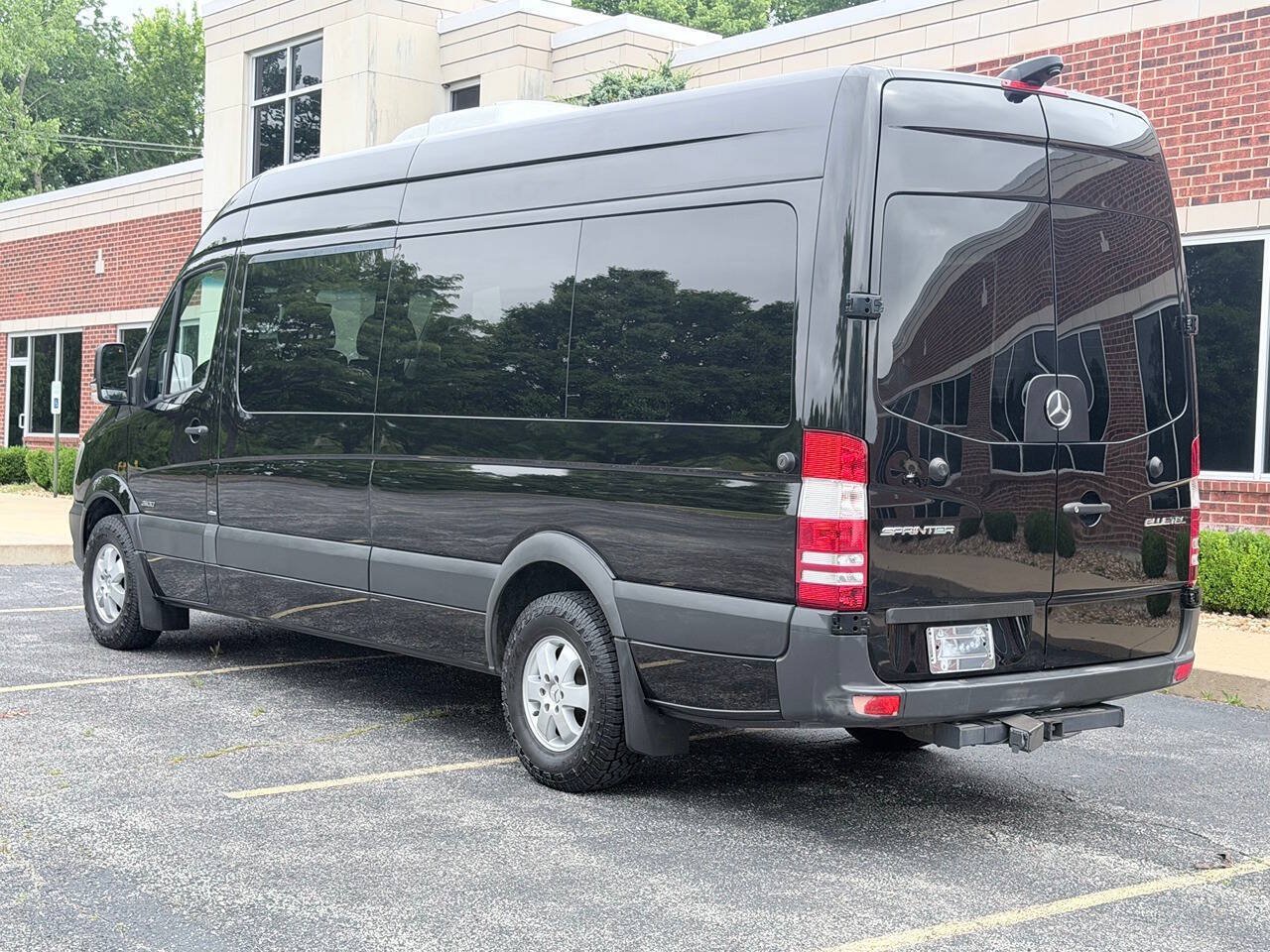 Used 2014 Mercedes-Benz Sprinter 2500 image 3