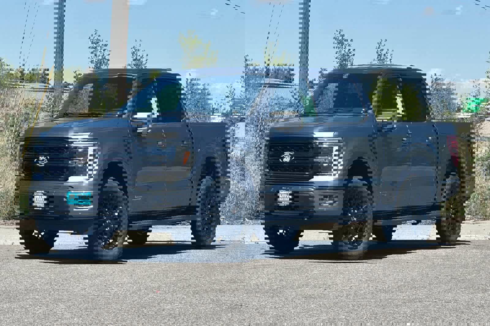 New 2025 Ford F150 Lariat w/ Equipment Group 501A Mid