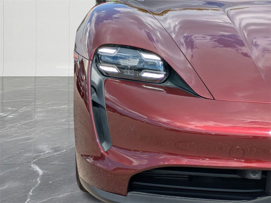 Used 2021 Porsche Taycan 4S image 15