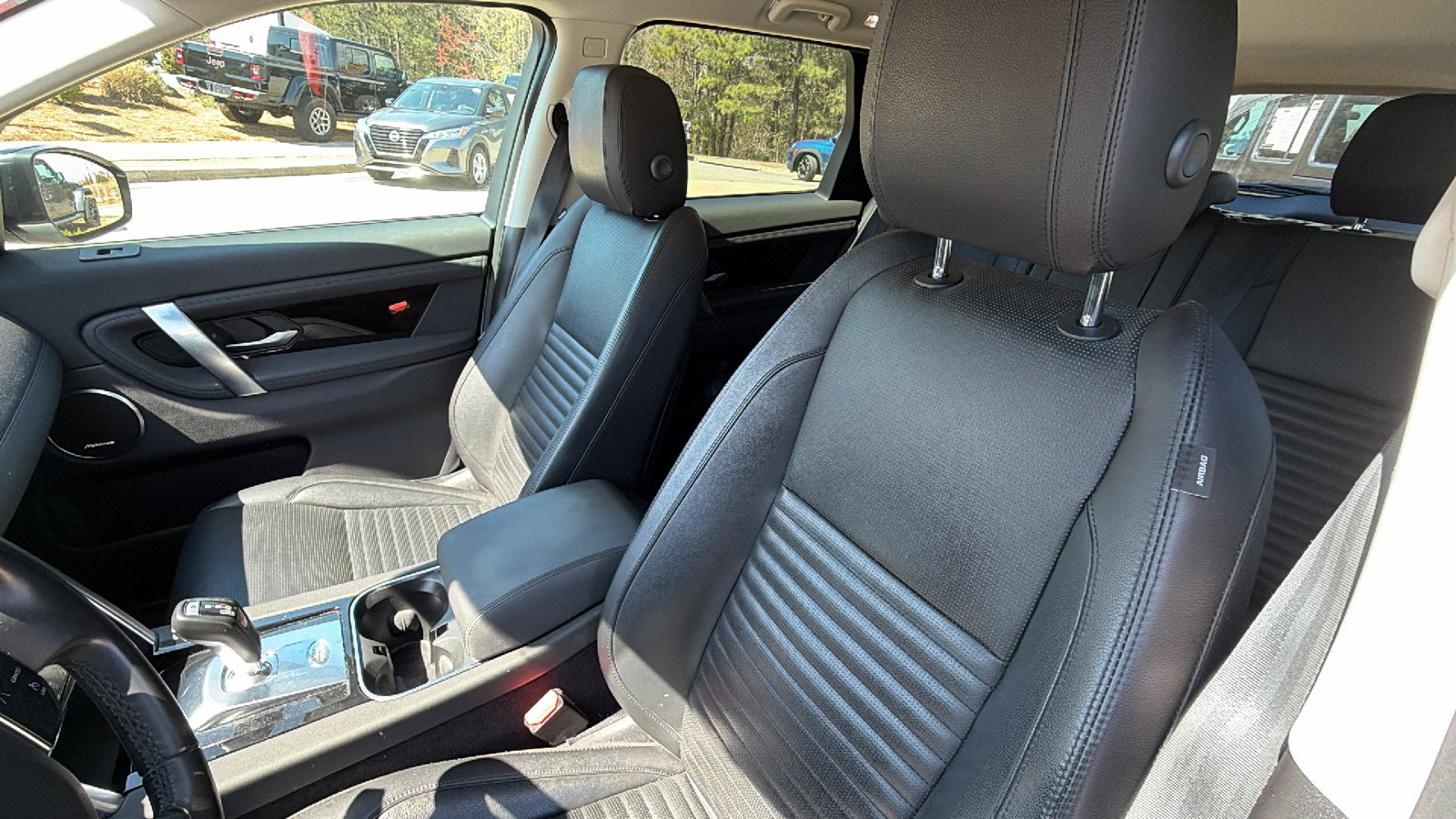 Used 2020 Land Rover Discovery Sport S image 17