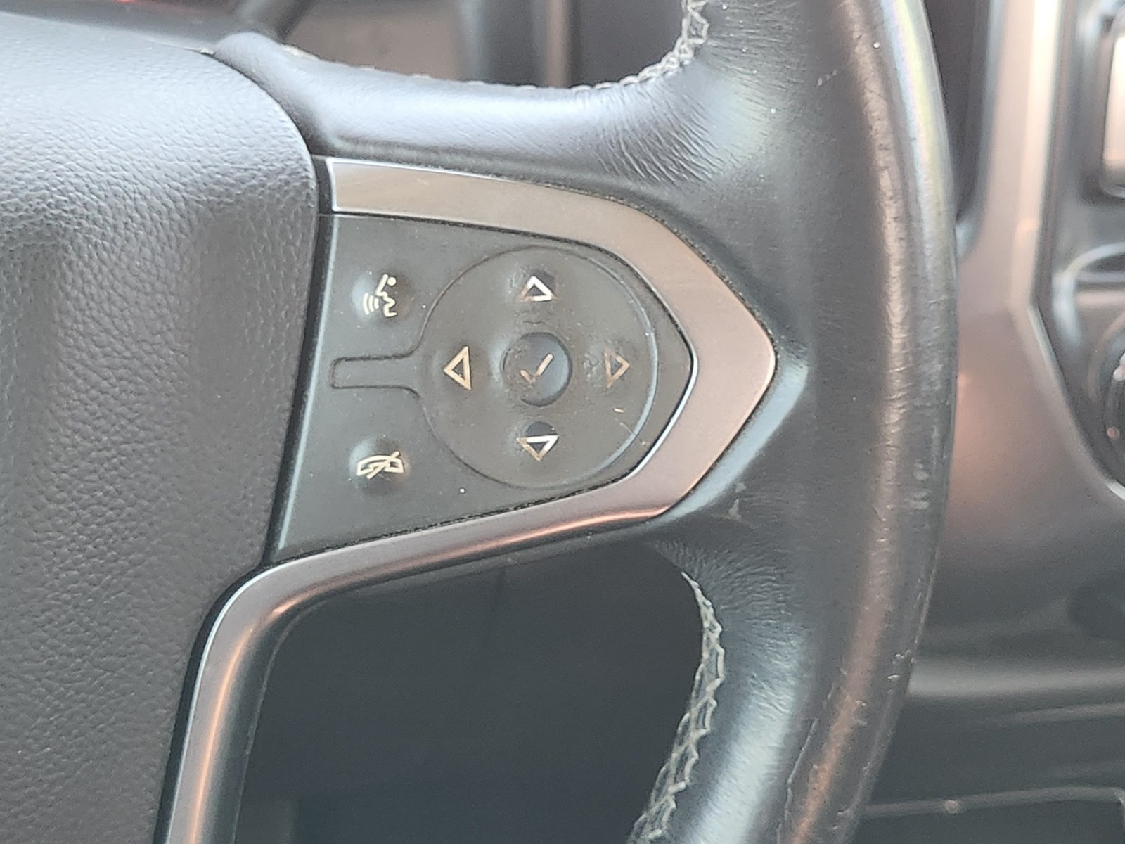 Used 2015 Chevrolet Silverado 1500 LT w/ Texas Edition, 1LT Trim RWD image 31